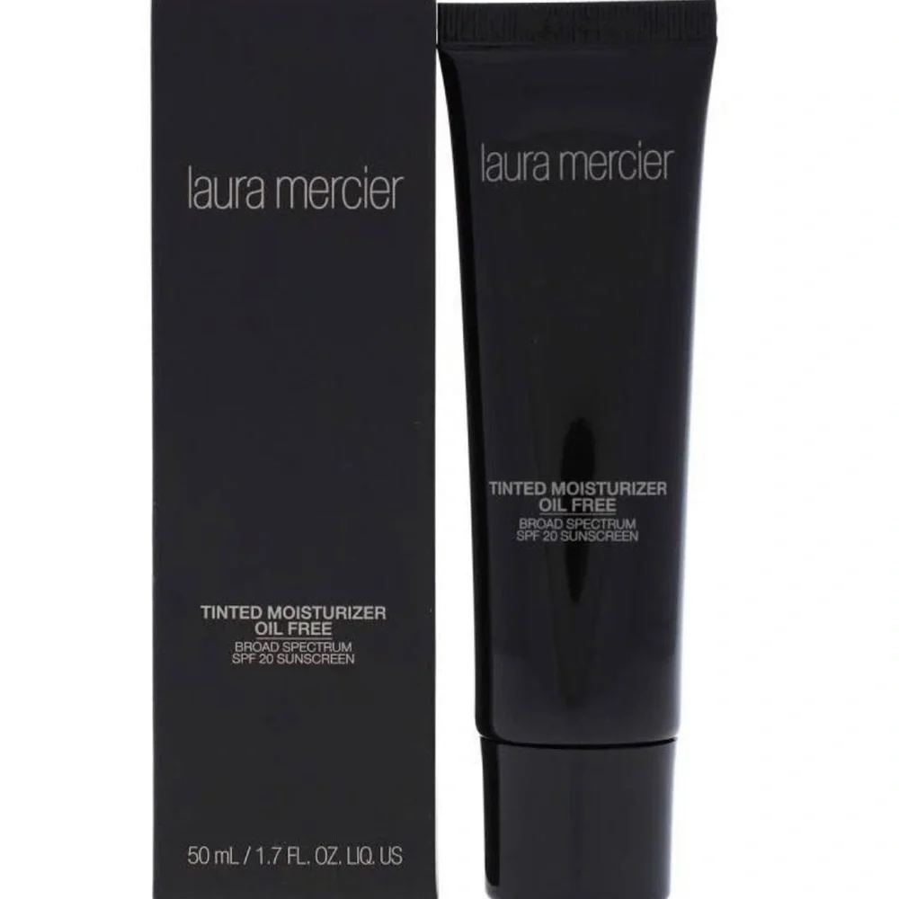 Laura Mercier Oil Free Tinted Moisturizer Tan NWT